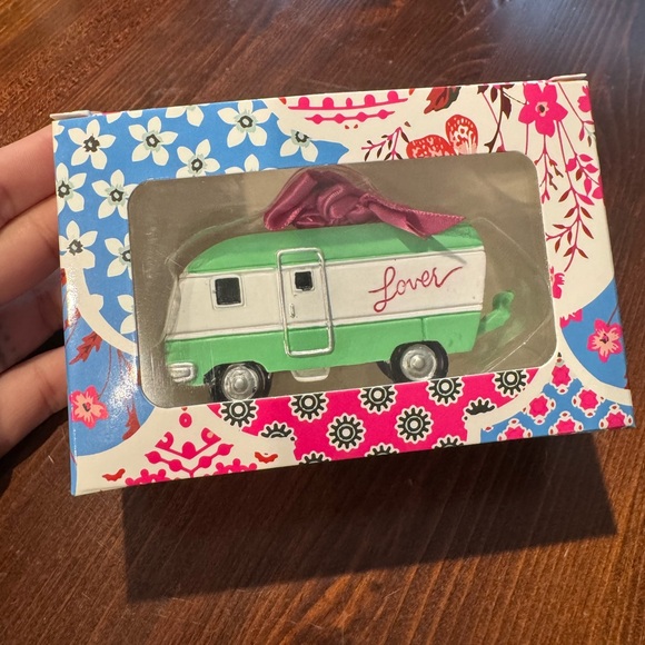 Taylor Swift Lover Camper Christmas Ornament - Picture 4 of 7